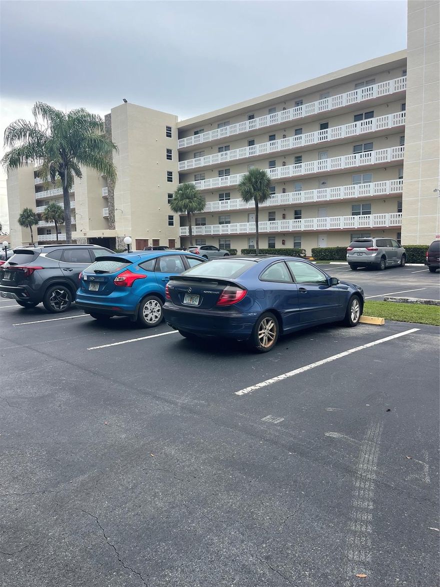 Partially updated condo unit east of US1 , No age restrictions! Tile floor in living and dining room ,wood floor in bedrooms . High impact windows and door. Kitchen may need update. can be rented after one year of ownership.
Close to Fort Lauderdale airport , shopping centers , Beaches and major highways.