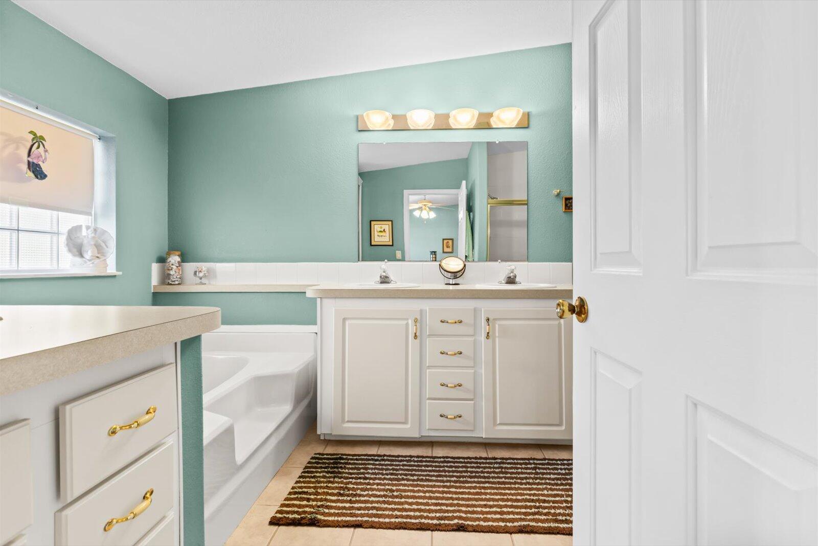 THE LINKS AT SAVANNA CLUB - Residential