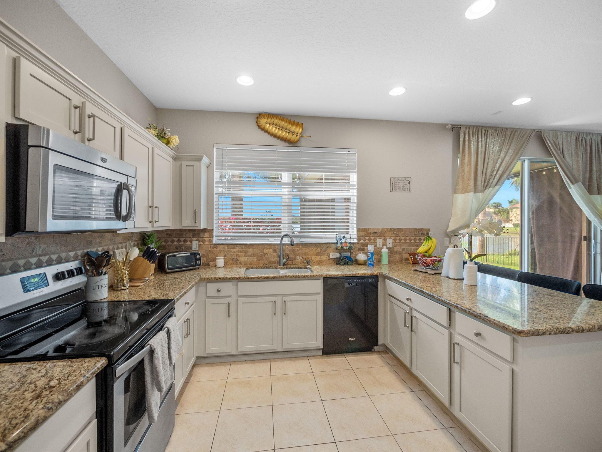 VIZCAYA FALLS PLAT 1 - Residential