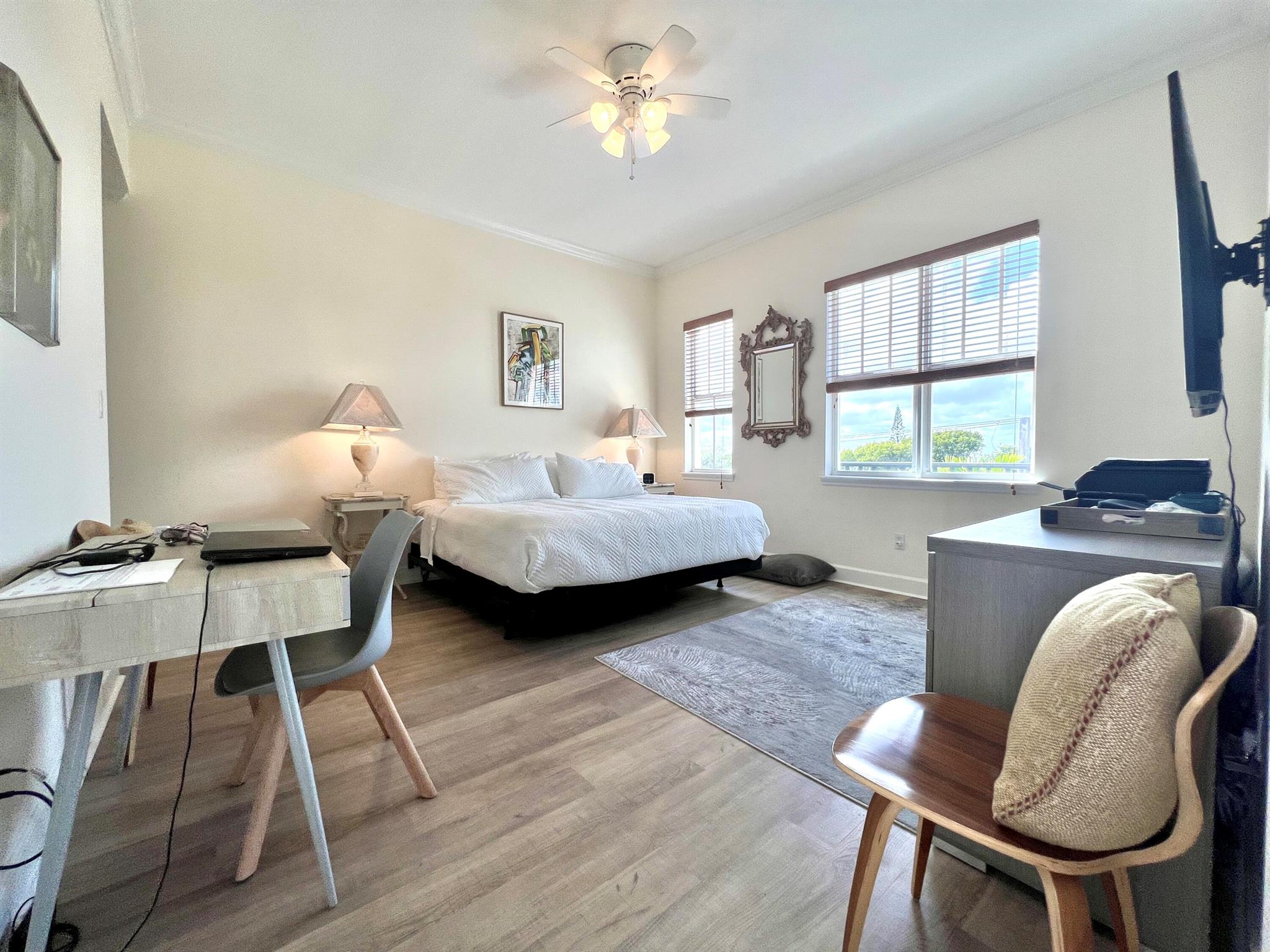 CITY WALK AT PINEAPPLE GR - Residential Lease