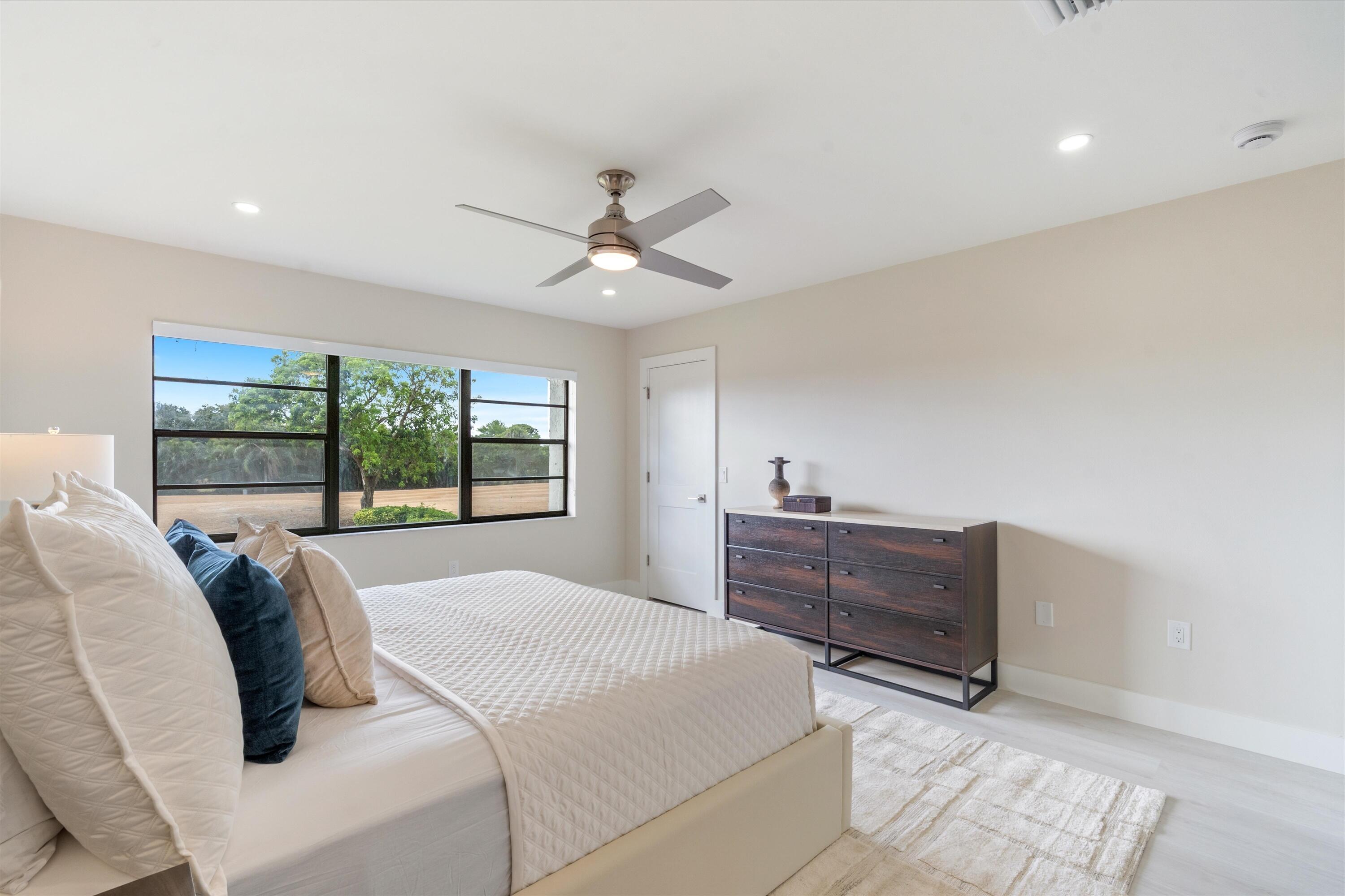 SOUTHPORT AT HUNTERS RUN CONDO - Residential