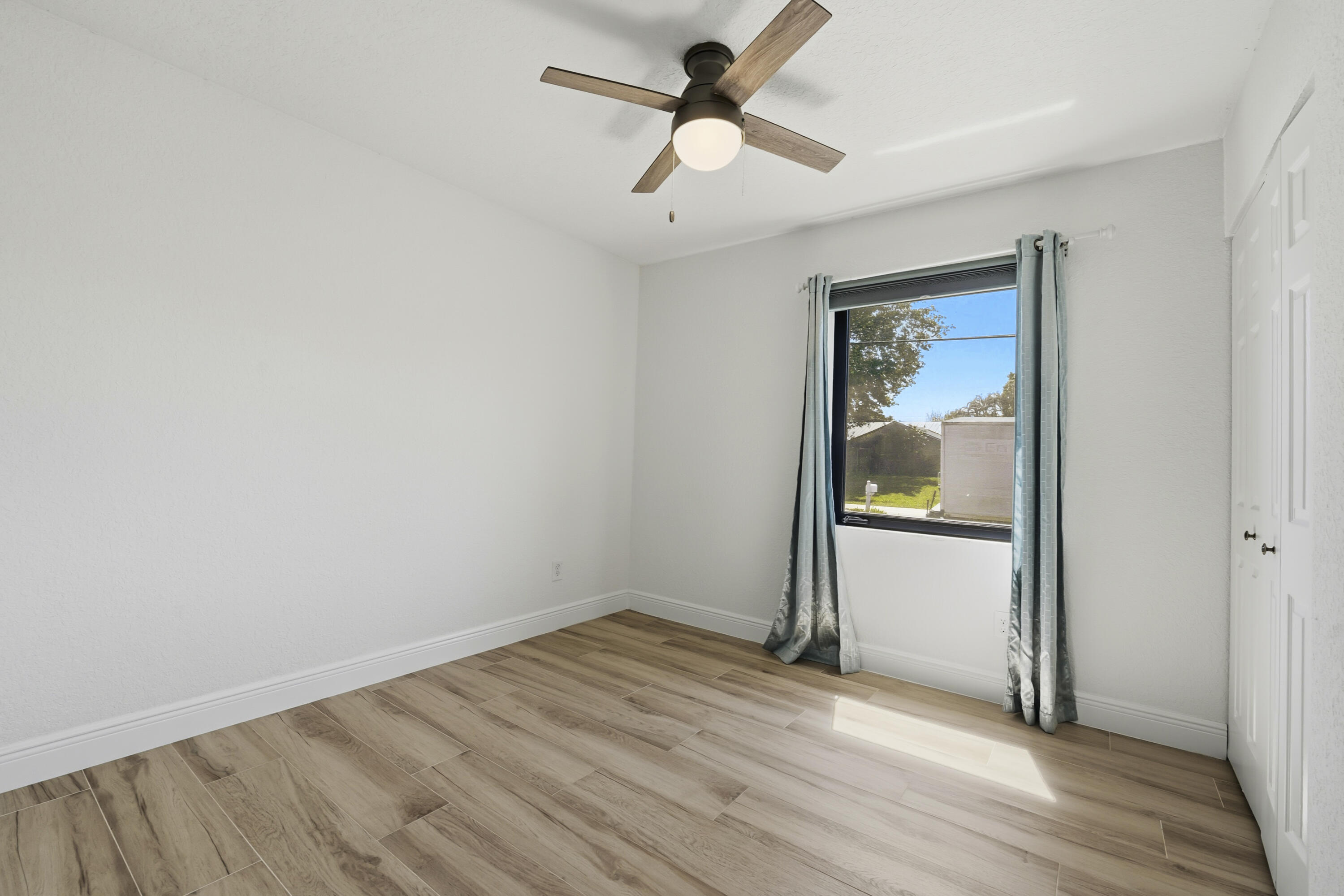 SOUTH PORT ST LUCIE UNIT 4 - Residential