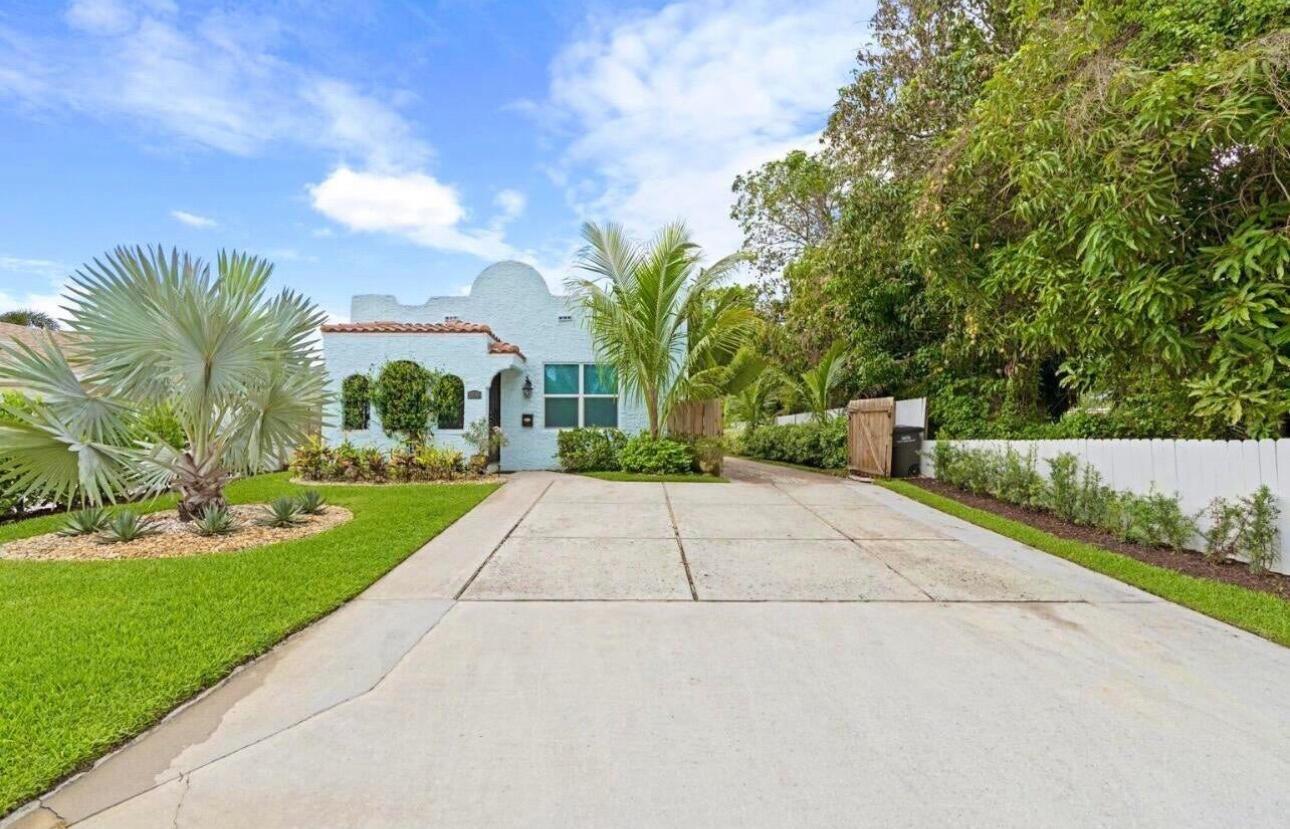 WOODLAND HEIGHTS - Residential Lease