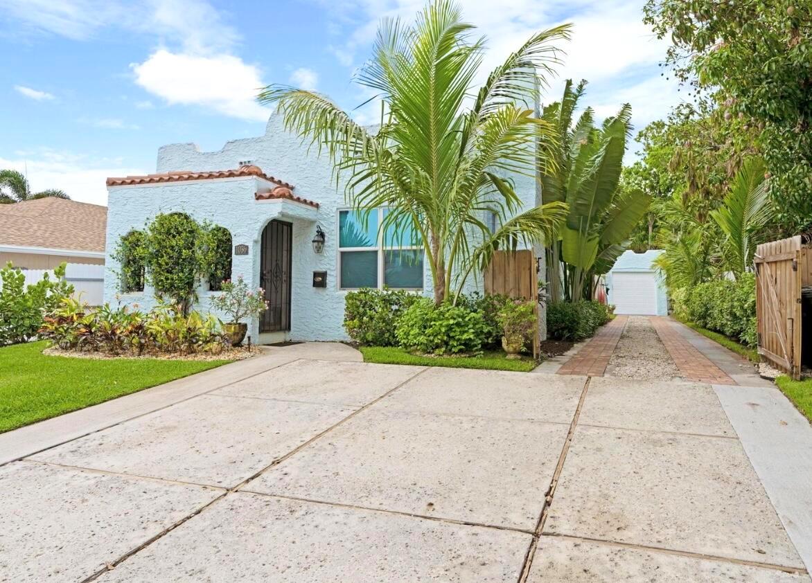 WOODLAND HEIGHTS - Residential Lease