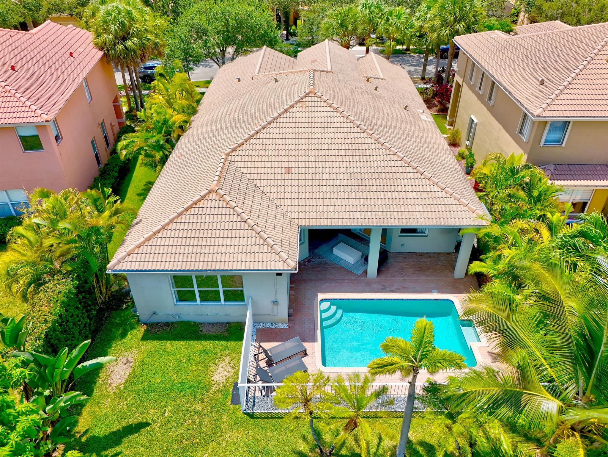 ISLES AT WESTON - Residential