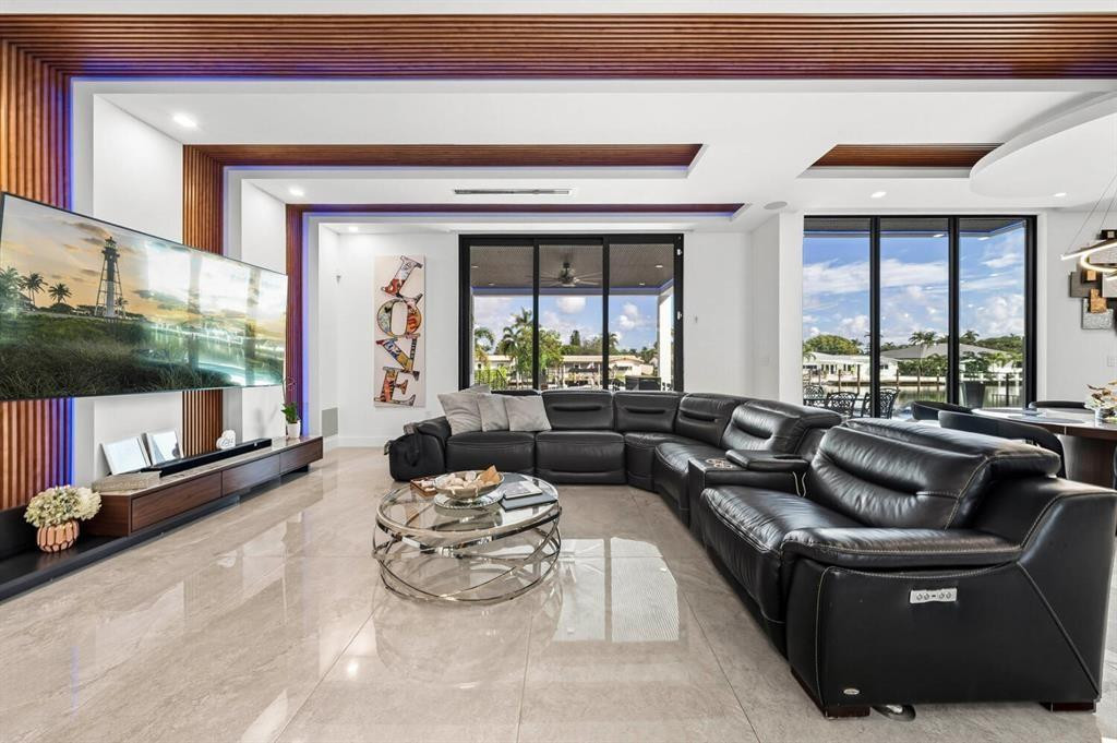 Coral Key Harbor 57-22 B - Residential