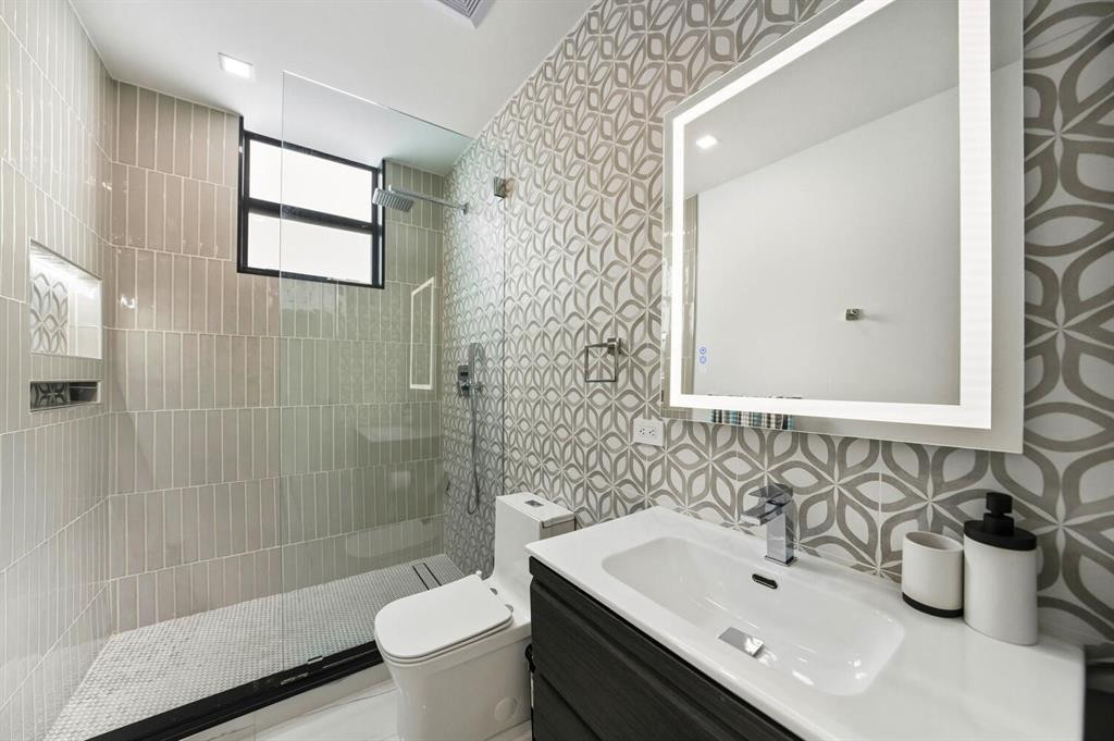 Coral Key Harbor 57-22 B - Residential