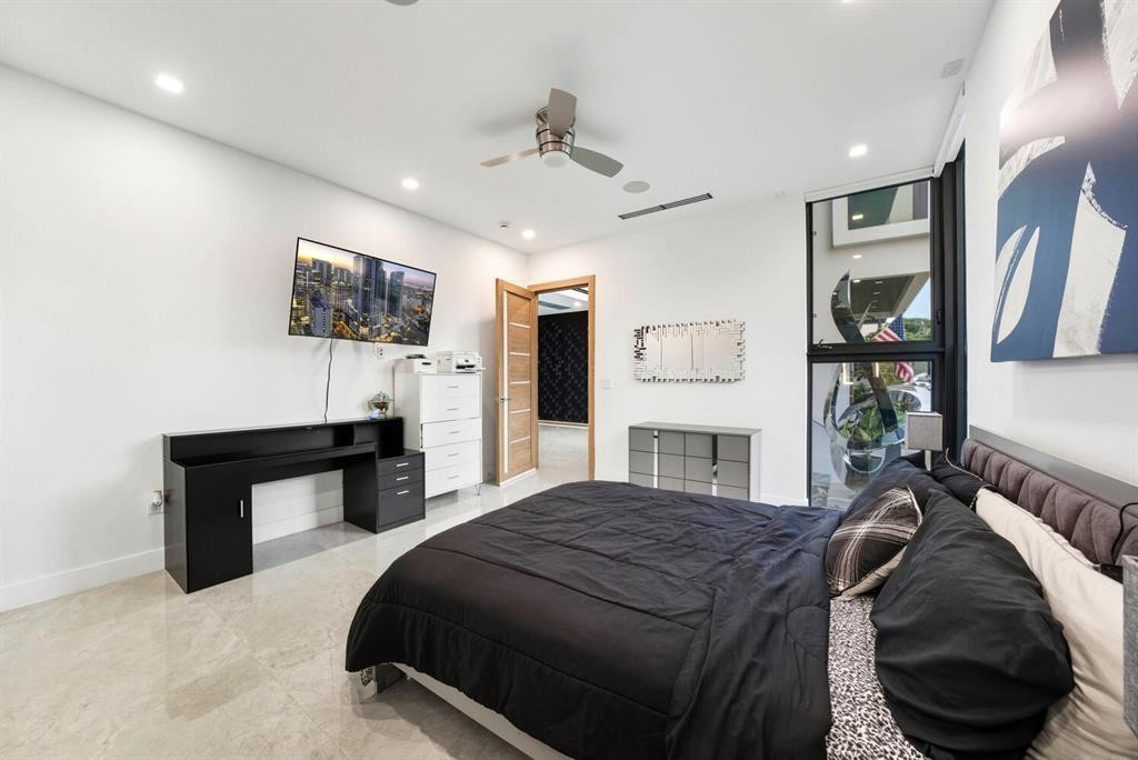 Coral Key Harbor 57-22 B - Residential