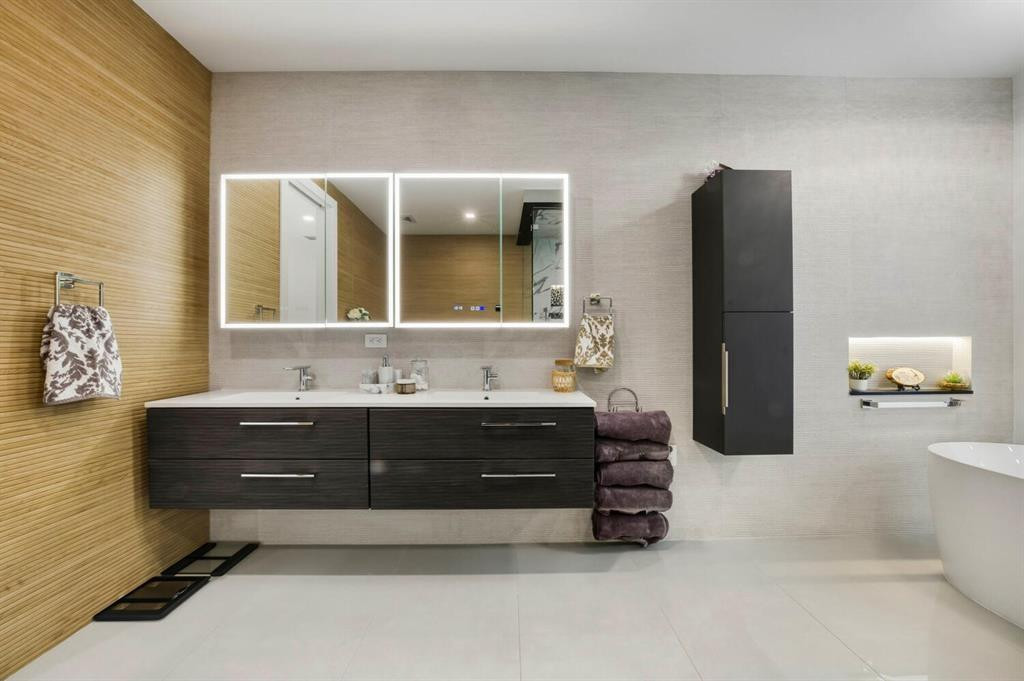 Coral Key Harbor 57-22 B - Residential