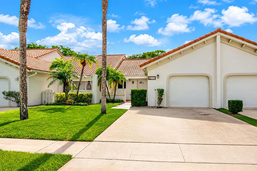 Photo of 21642 Guadalajara Avenue, Boca Raton, FL 33433 (MLS # B26046356)