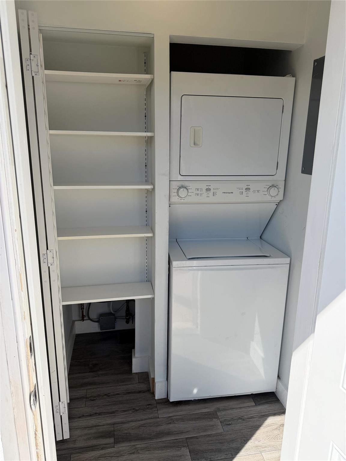 Oakland Park Second Add 1 - Residential Lease