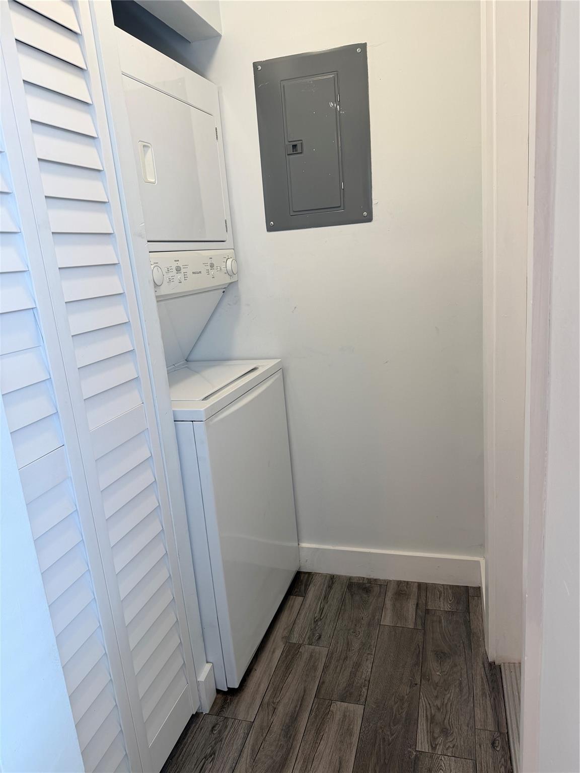 Oakland Park Second Add 1 - Residential Lease