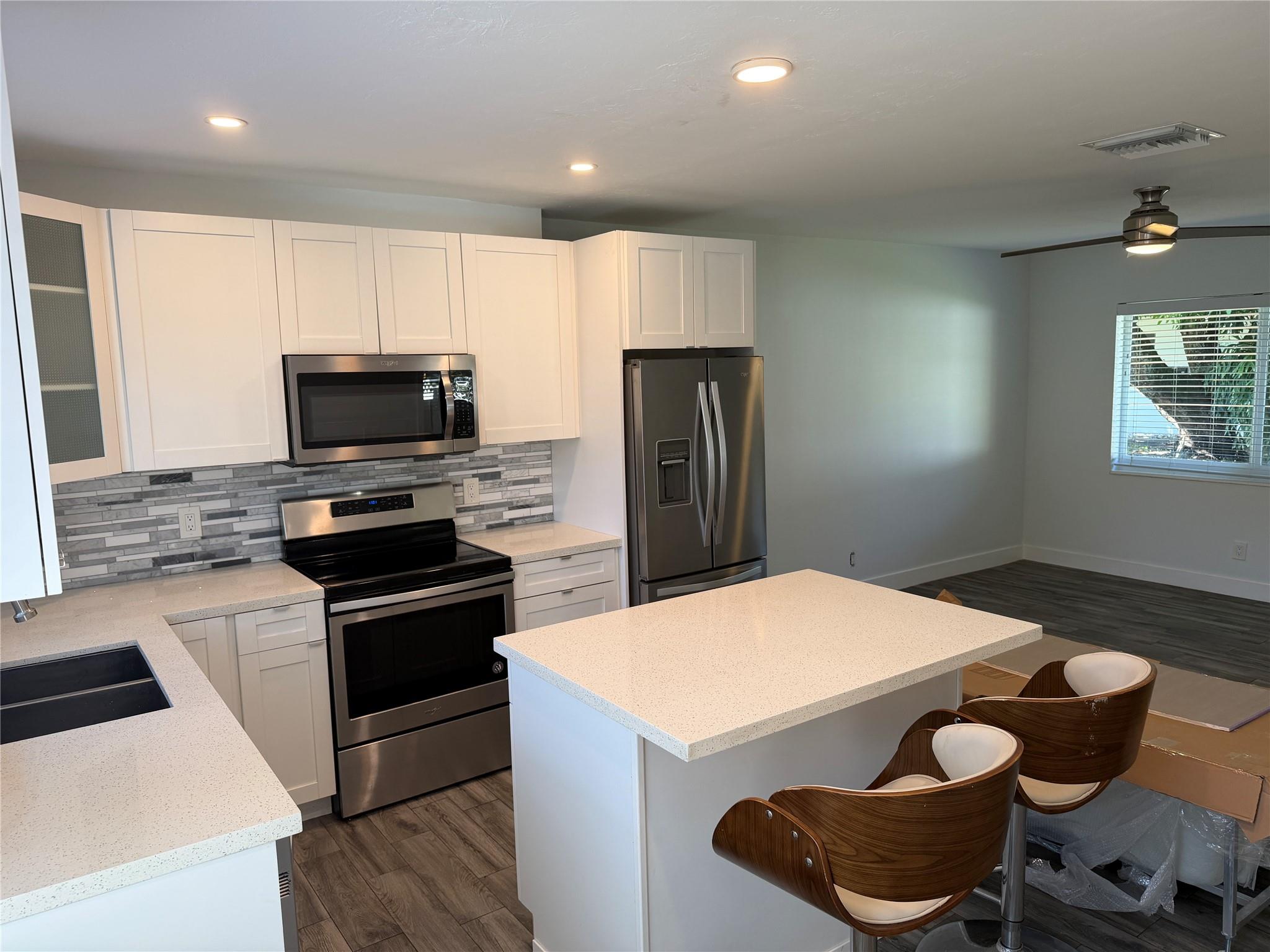 Oakland Park Second Add 1 - Residential Lease