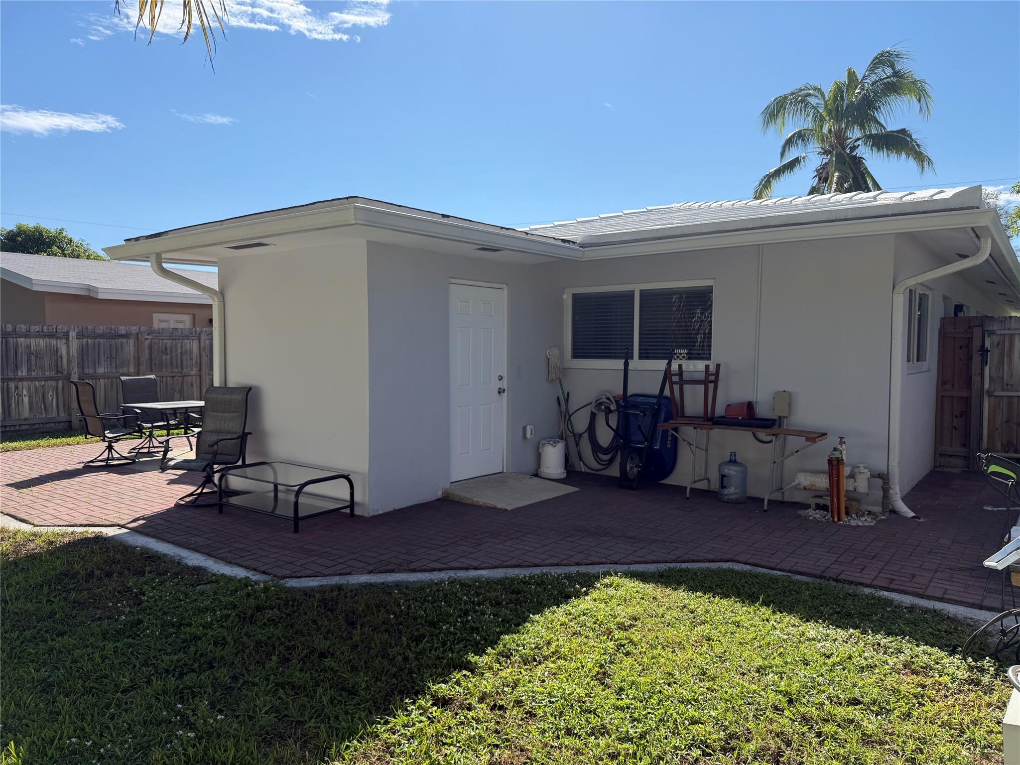 Oakland Park Second Add 1 - Residential Lease