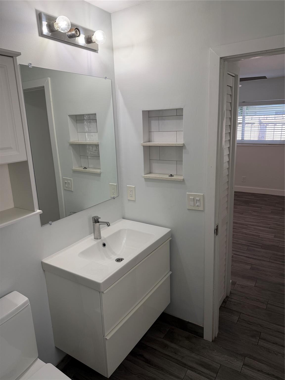 Oakland Park Second Add 1 - Residential Lease