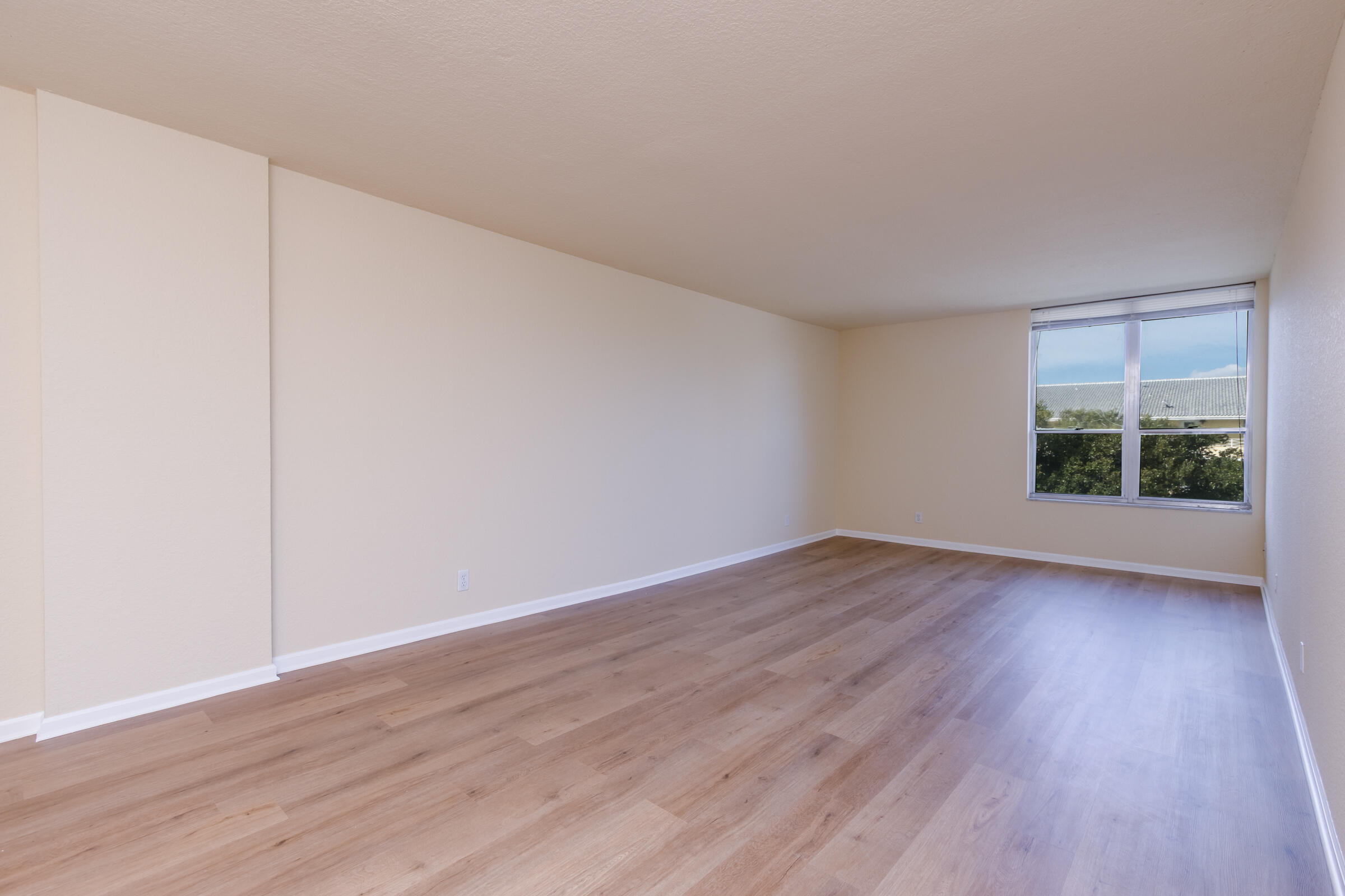 BOCA VIEW CONDO - Residential Lease