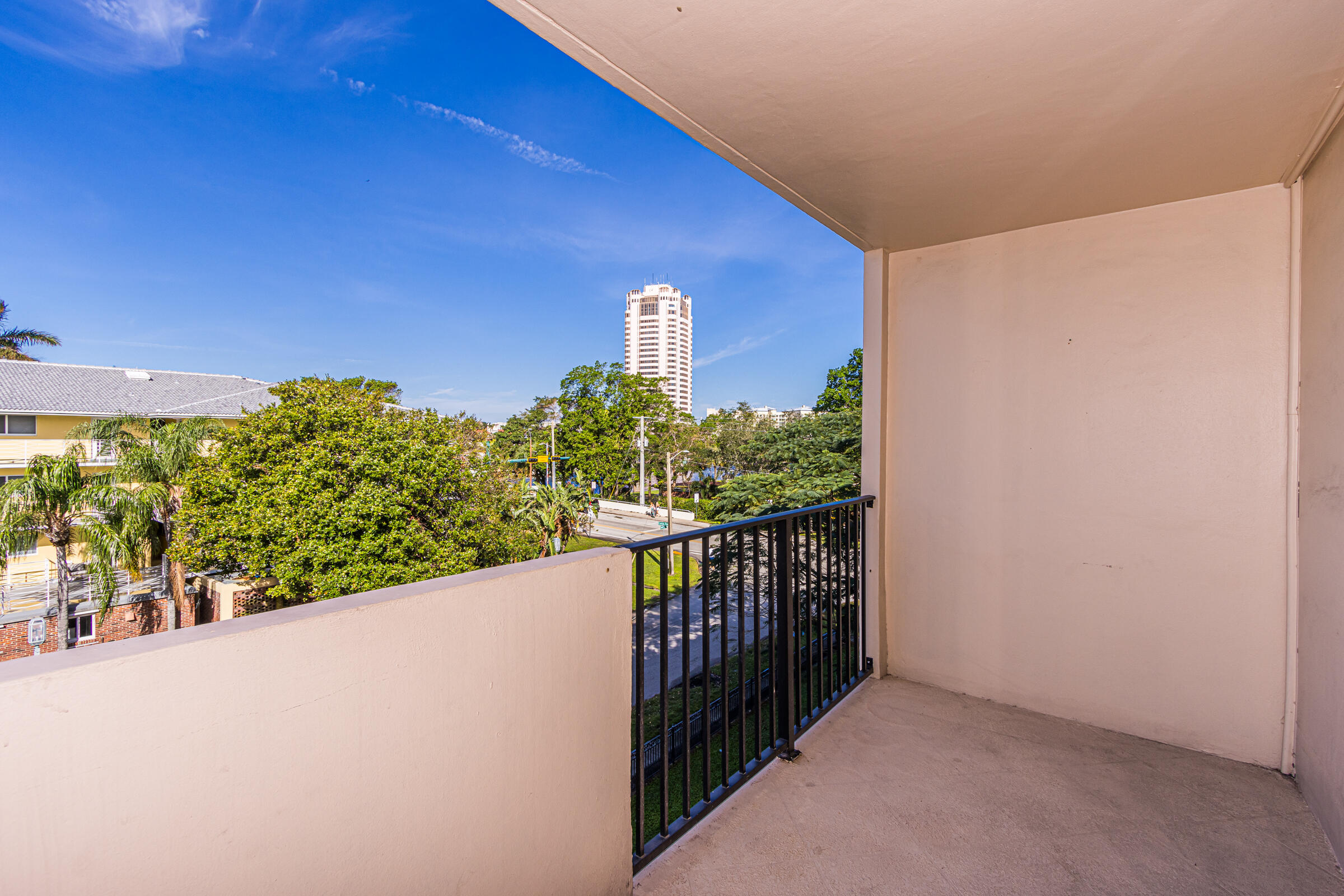 BOCA VIEW CONDO - Residential Lease