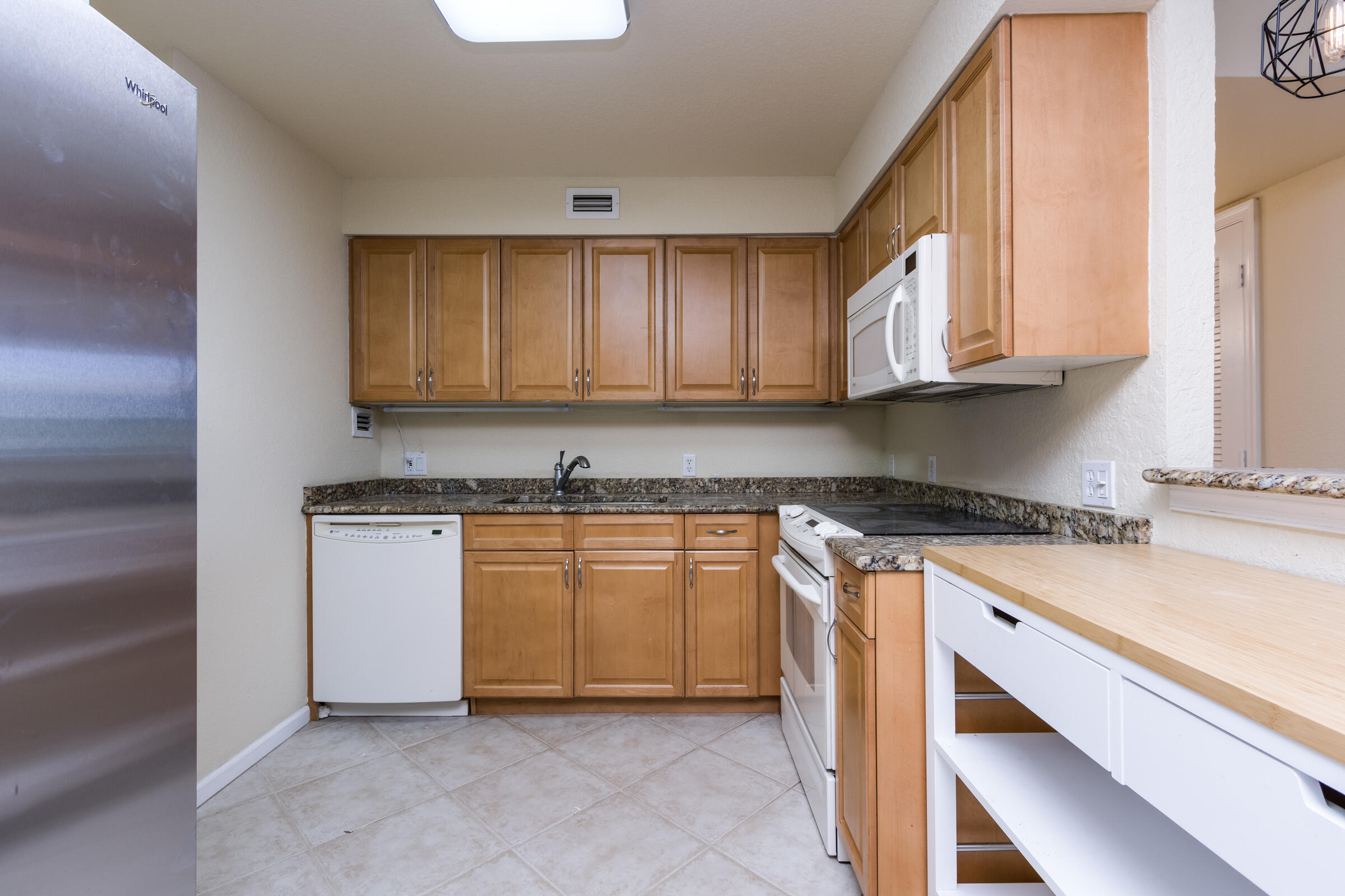 BOCA VIEW CONDO - Residential Lease