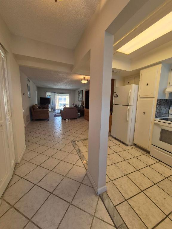 WATERWAY WEST CONDOS - Residential