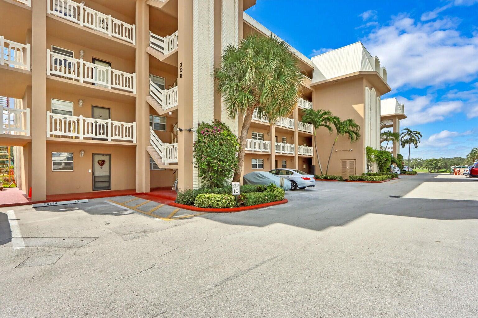 WATERWAY WEST CONDOS - Residential