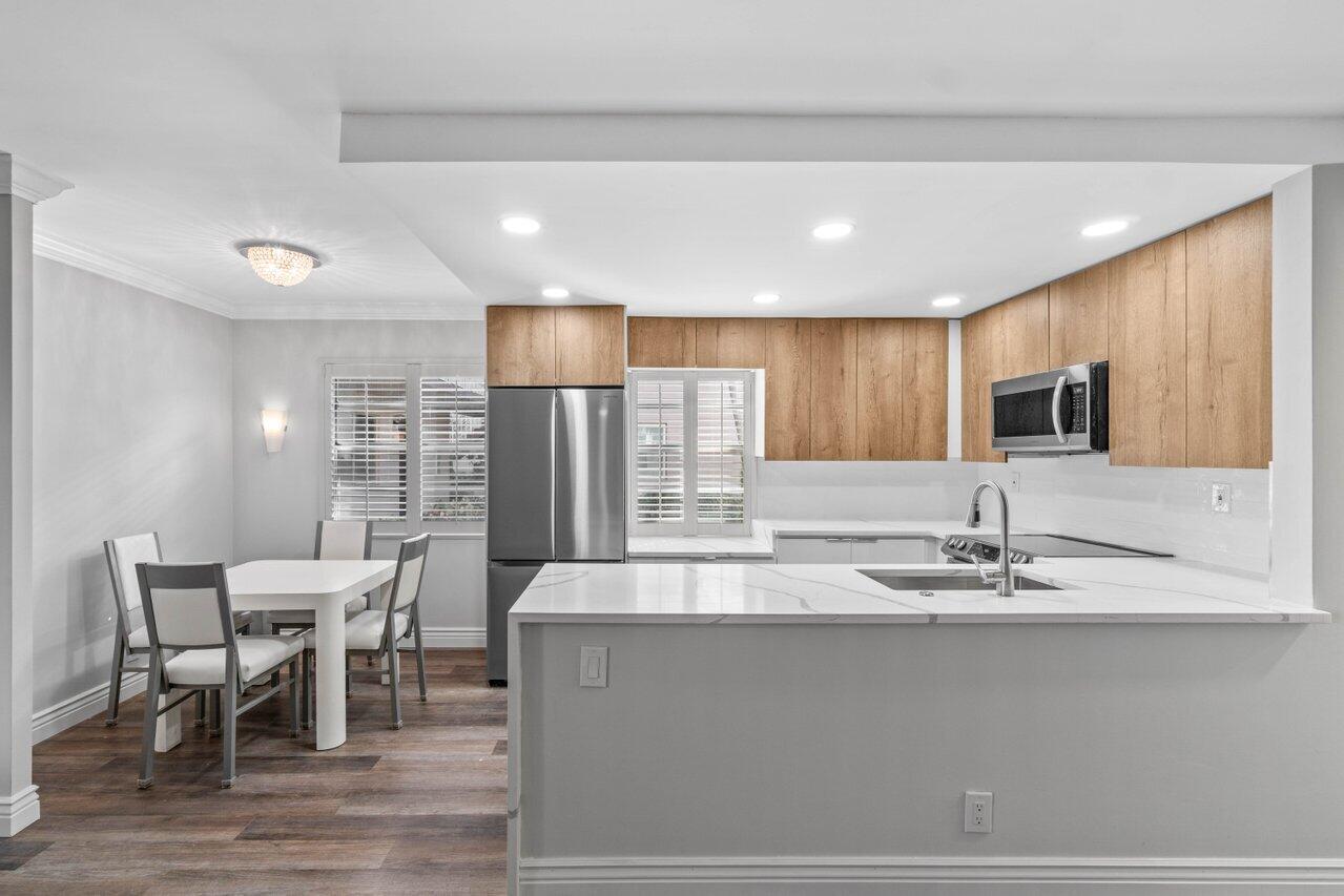 KINGS POINT NORMANDY CONDOS - Residential