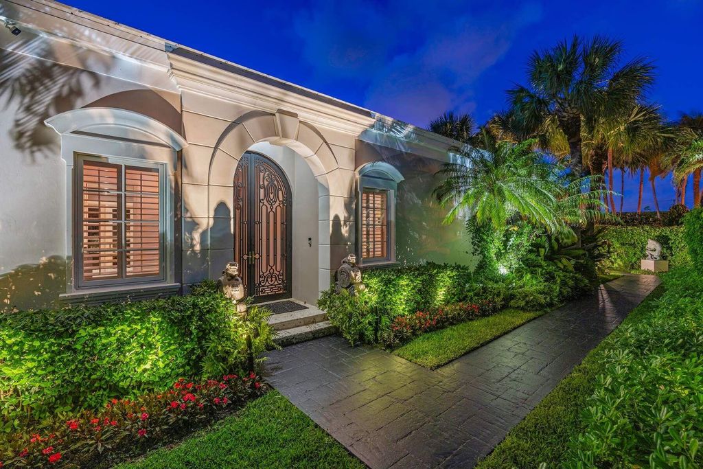 Photo of 710 N County Road, Palm Beach, FL 33480 (MLS # R11077630)