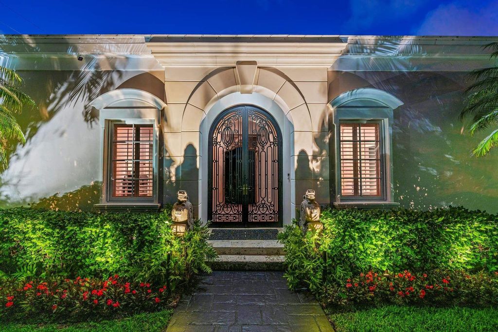 Photo of 710 N County Road, Palm Beach, FL 33480 (MLS # R11077630)