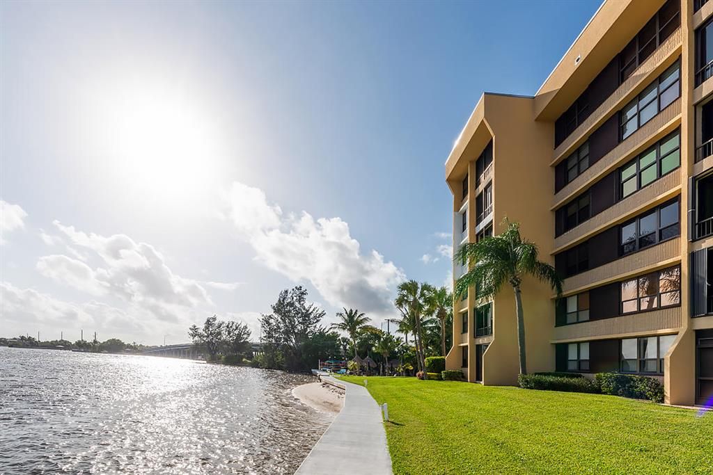 Photo of 1542 Jupiter Cove Drive #104, Jupiter, FL 33469 (MLS # R10696269)