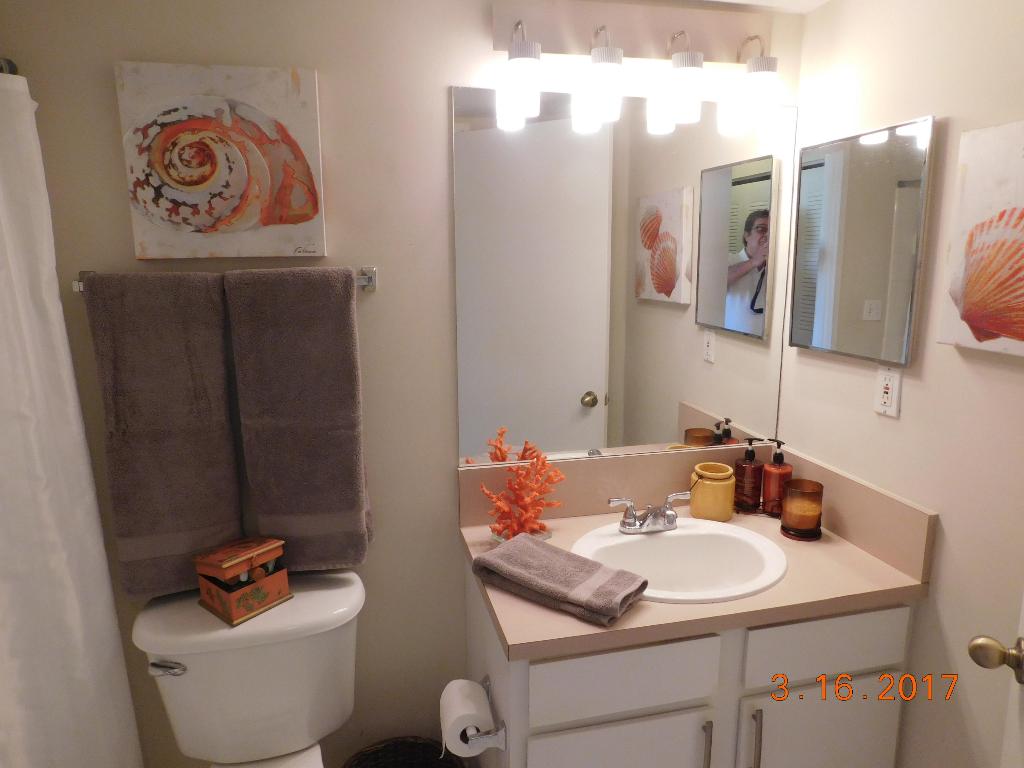 HYPOLUXOS MARINERS CAY CONDO - Residential