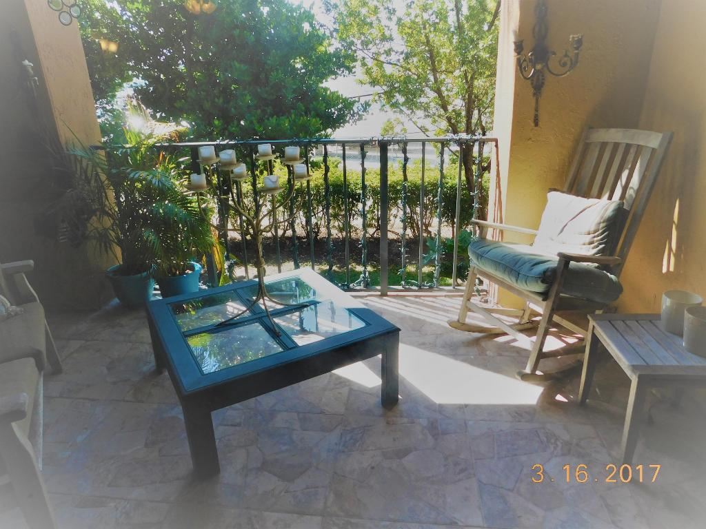 HYPOLUXOS MARINERS CAY CONDO - Residential