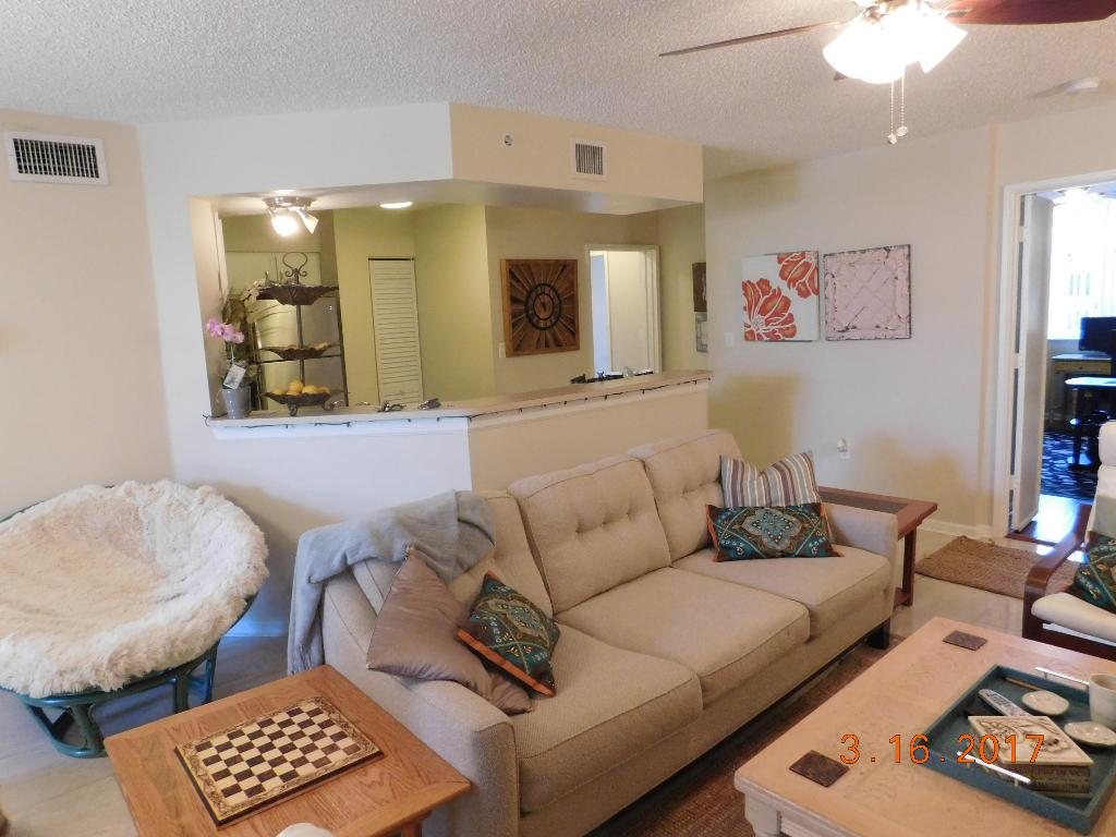 HYPOLUXOS MARINERS CAY CONDO - Residential