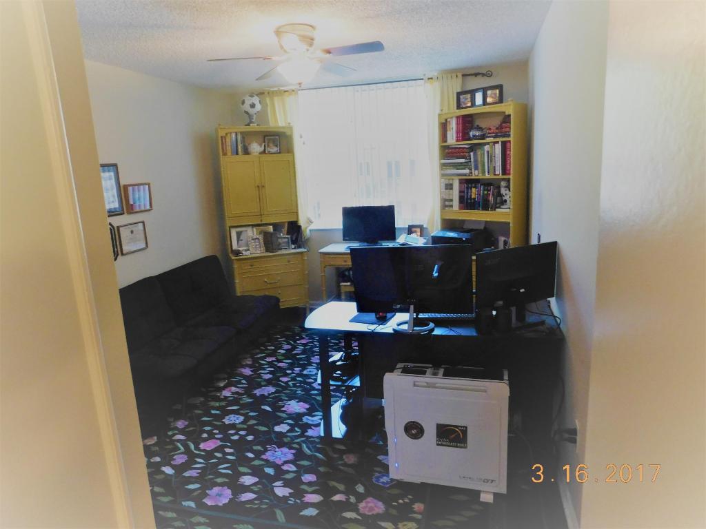 HYPOLUXOS MARINERS CAY CONDO - Residential