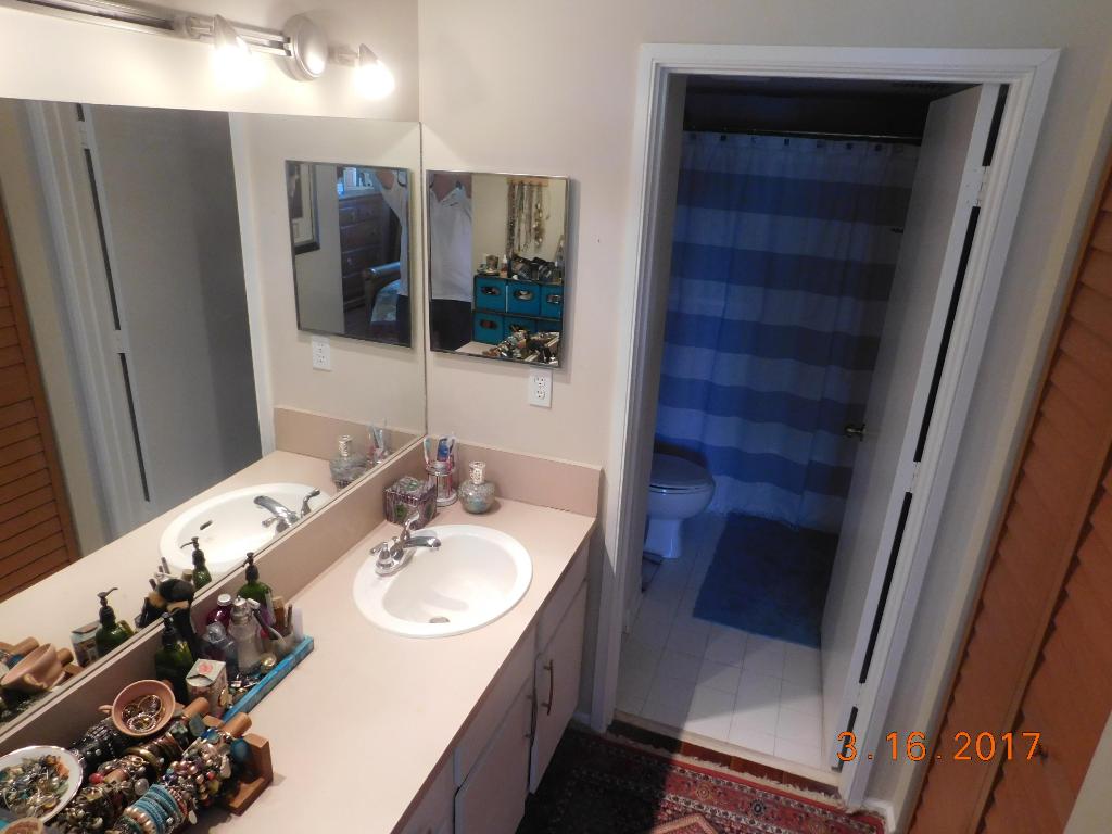 HYPOLUXOS MARINERS CAY CONDO - Residential