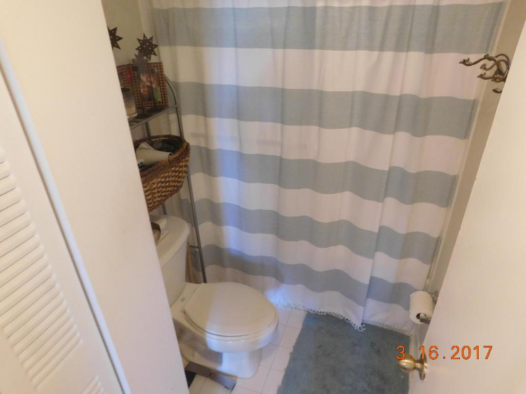 HYPOLUXOS MARINERS CAY CONDO - Residential