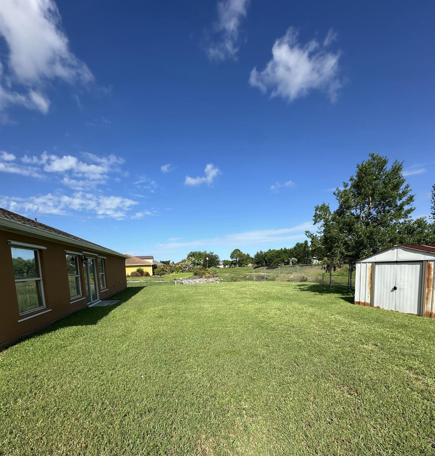 PORT ST LUCIE SECTION 33 - Residential