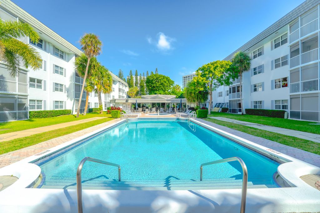 Photo of 800 E Camino Real #309, Boca Raton, FL 33432 (MLS # R11144215)