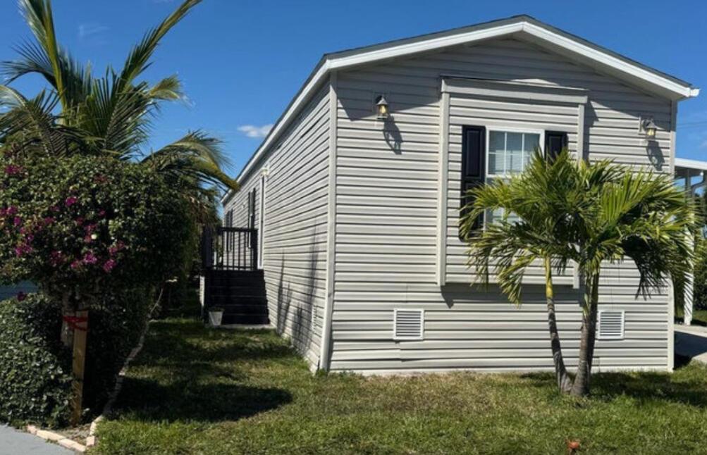 Charming 3Bed/2Bath Mobile Home in Lake Worth Village - All-Ages CommunitySpacious and affordable! This 3-bedroom, 2-bath mobile home is situated in an all-ages community offering top-notch amenities, including a pool, soccer field, basketball court, and gym. Enjoy an open layout, great location near schools, shopping, dining, and quick highway access. Don't miss out--schedule your showing today!