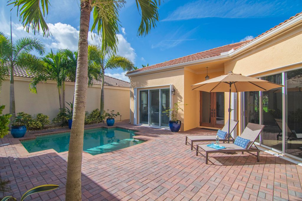 Photo of 9555 E Maiden Court, Vero Beach, FL 32963 (MLS # R11071905)
