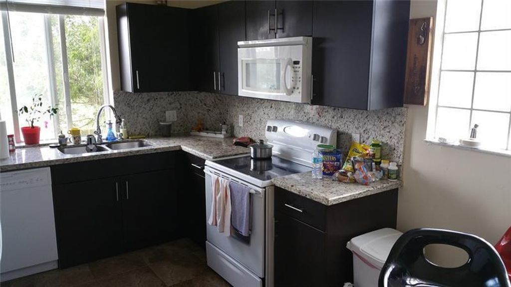 Photo of 6984 SW 39th Street #H206, Davie, FL 33314 (MLS # B26032553)