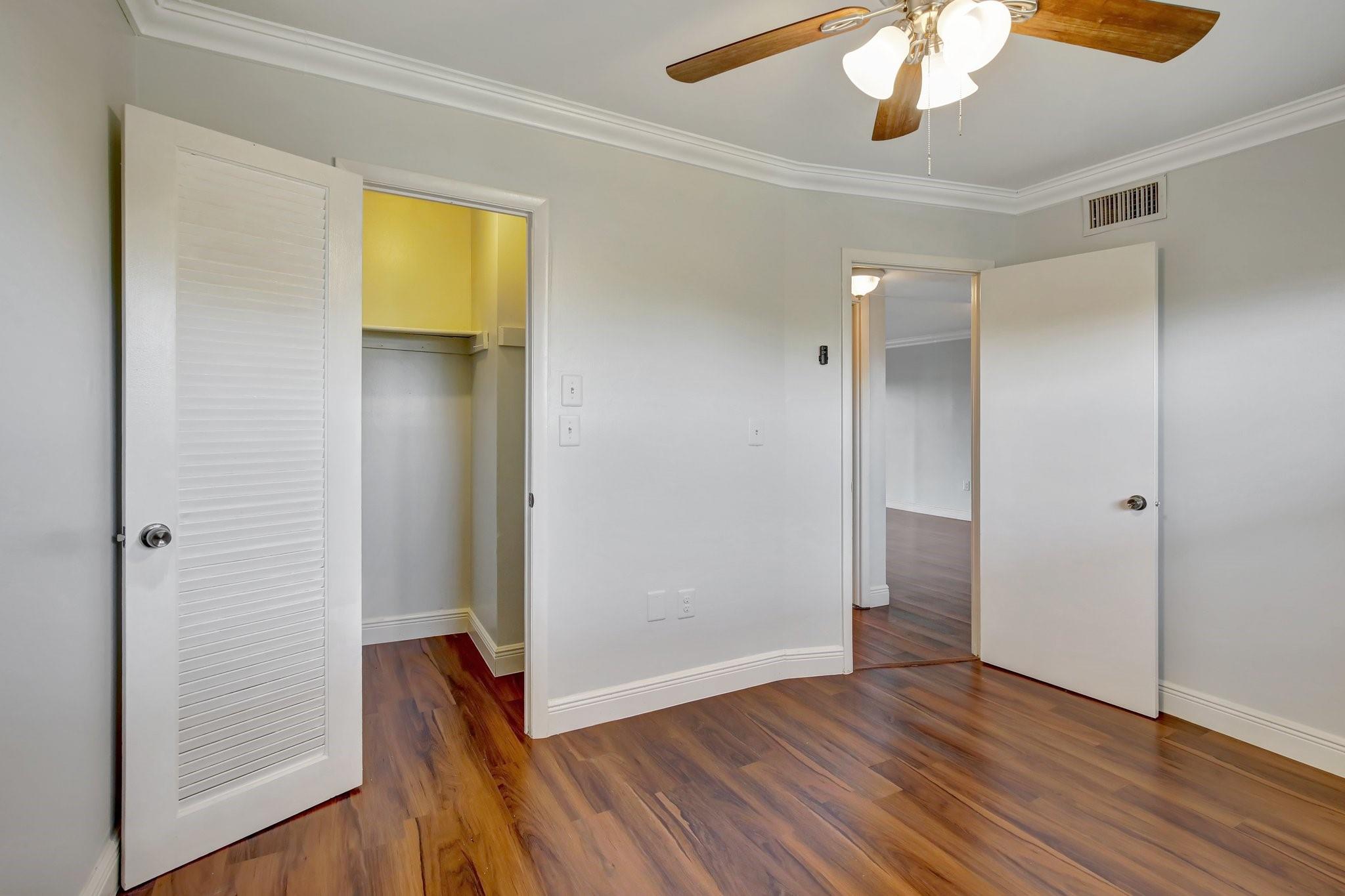 SUNRISE LAKES PHASE 2 - Residential Lease