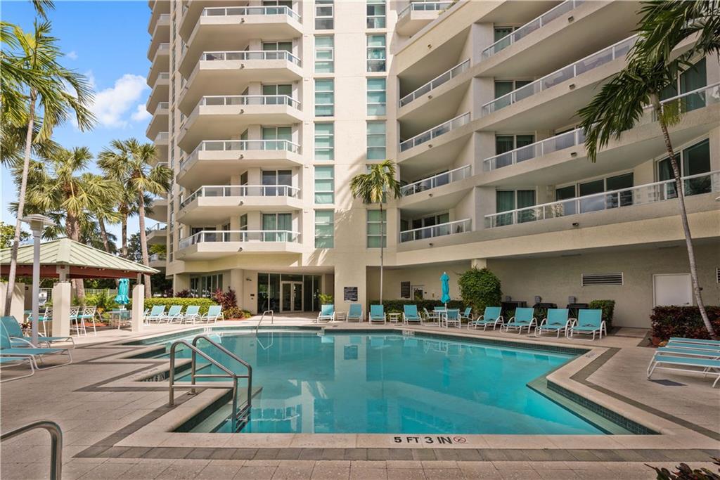 ESPLANADE - Residential
