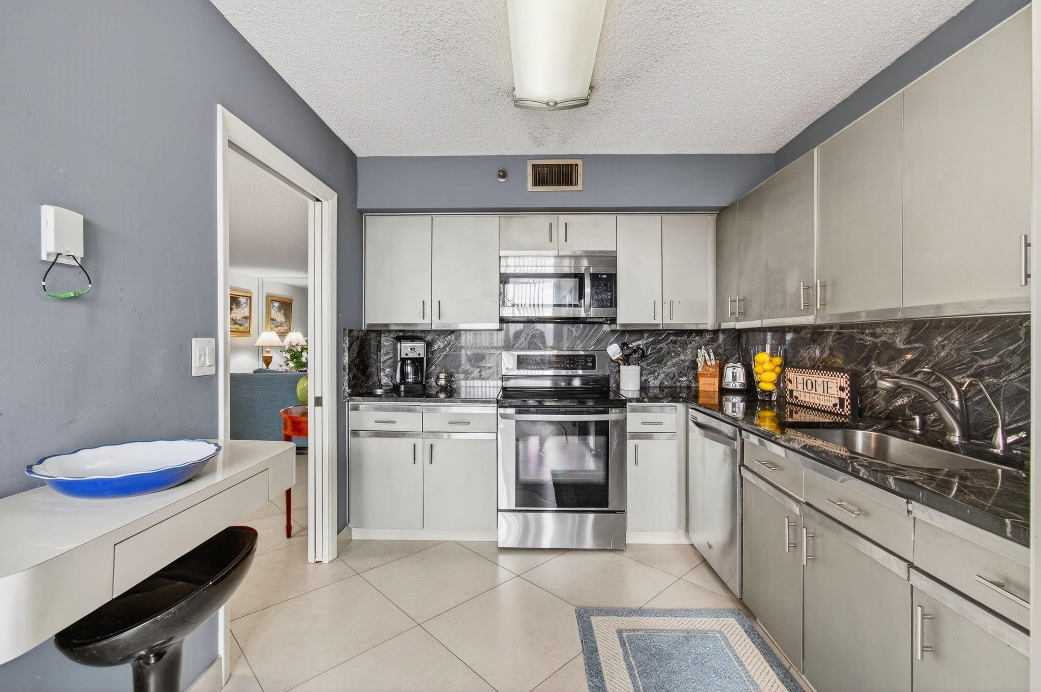 PROMENADE AT BOCA POINTE - Residential