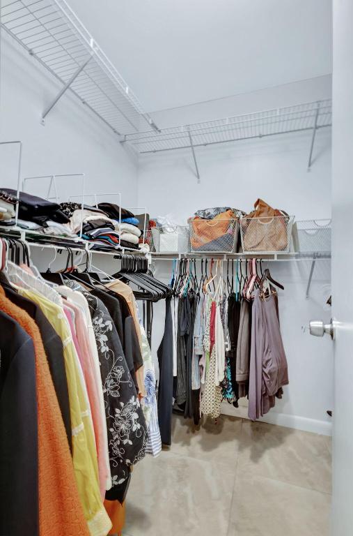 EASTPOINTE - Residential