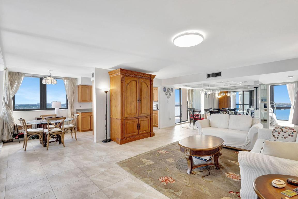 EASTPOINTE - Residential