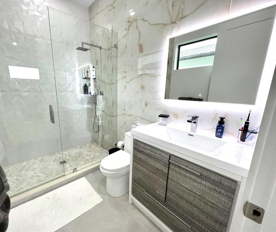 LA HACIENDA DELRAY - Residential