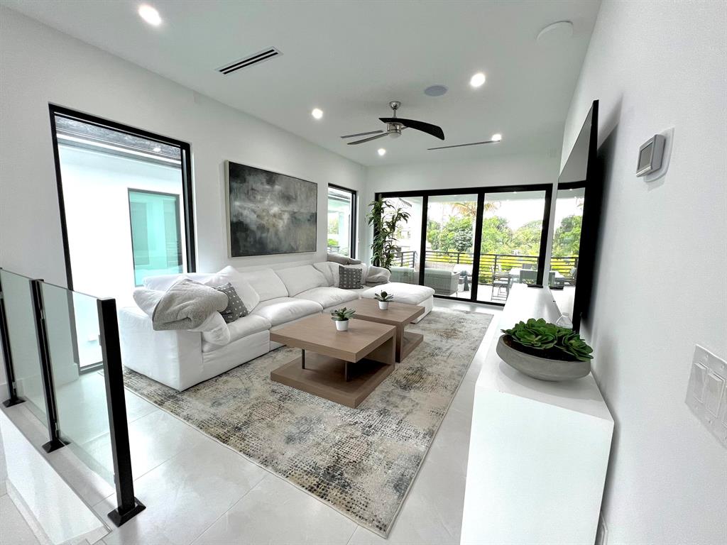 LA HACIENDA DELRAY - Residential