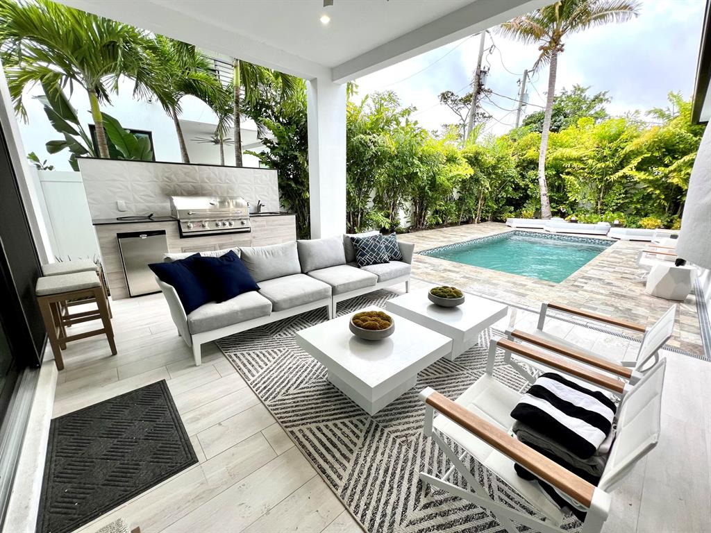 LA HACIENDA DELRAY - Residential