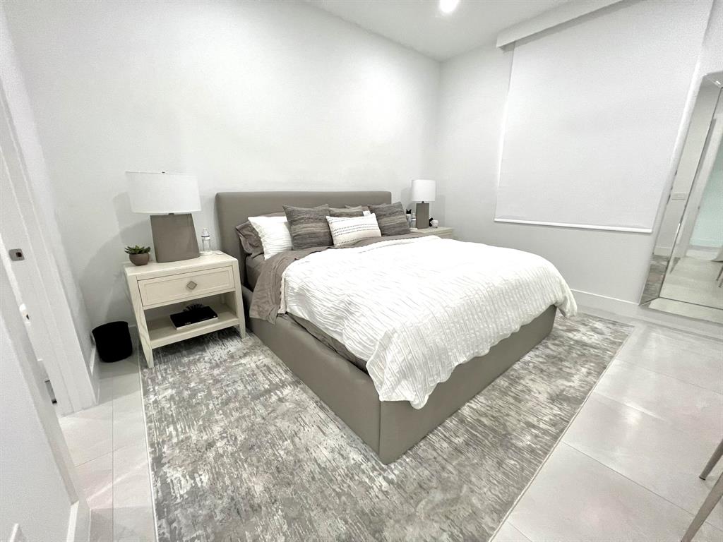 LA HACIENDA DELRAY - Residential