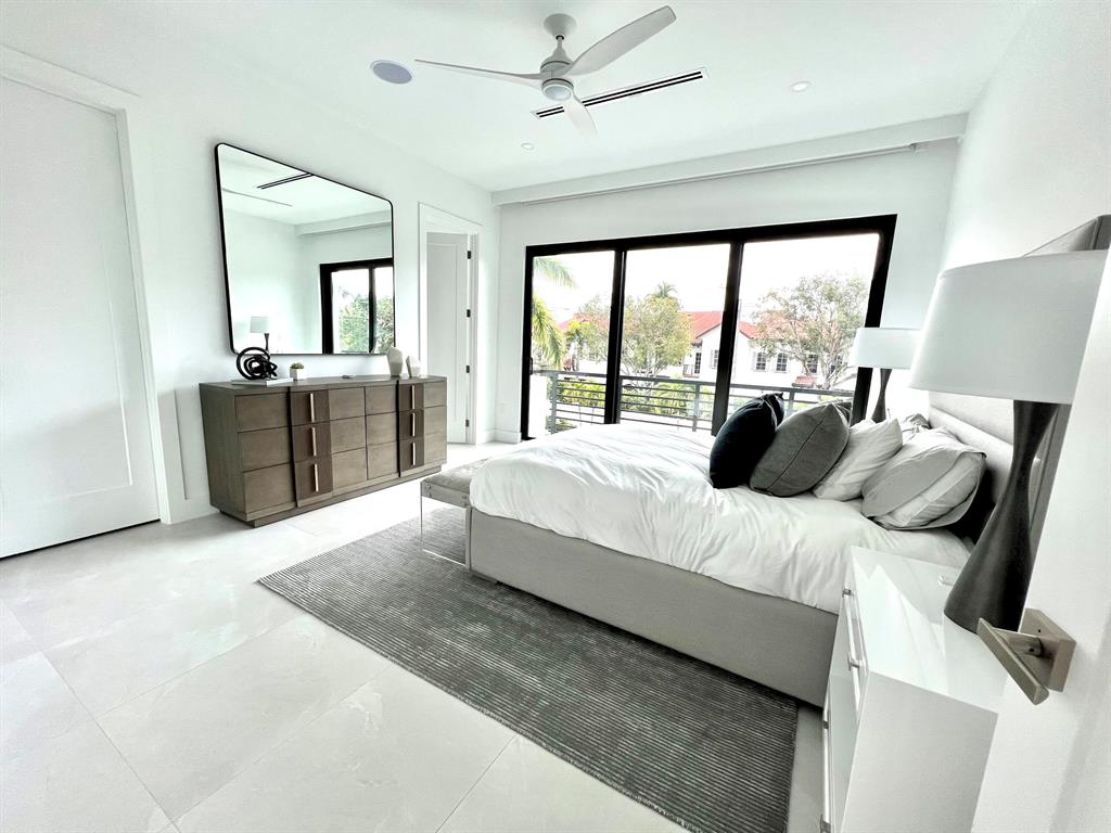 LA HACIENDA DELRAY - Residential