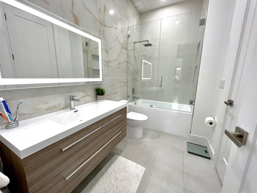 LA HACIENDA DELRAY - Residential